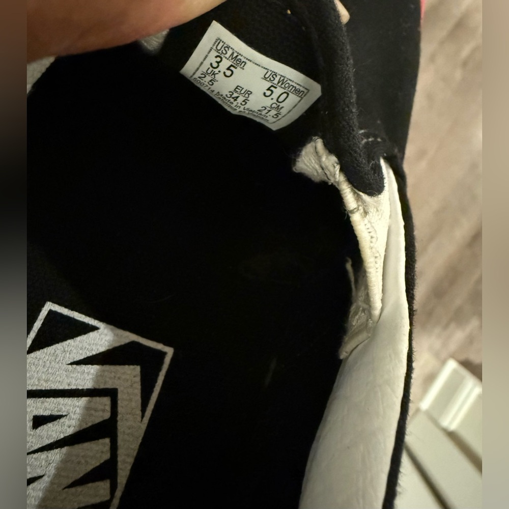 Vans Classic Slip-On Glitter Platforms - Picture 7 of 10